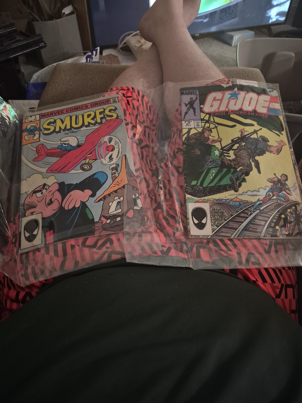 Comic Book Lot Smurfs #1 G.I. Joe: A Real American Hero #37